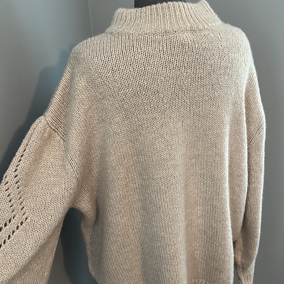H&M Wool Cream Sweater - Picture 7 of 9